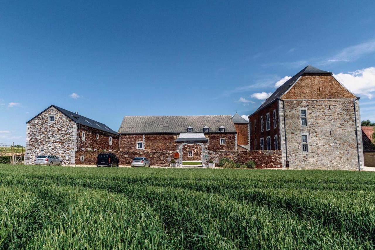 Domaine Sur Les Sarts Hotel Ohey Exterior photo