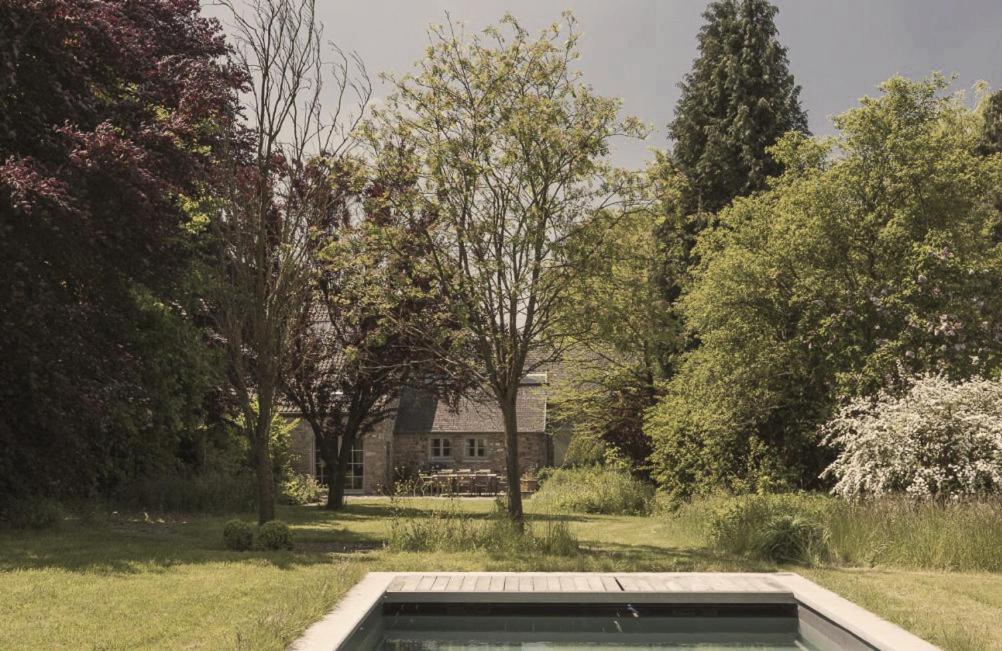 Domaine Sur Les Sarts Hotel Ohey Exterior photo